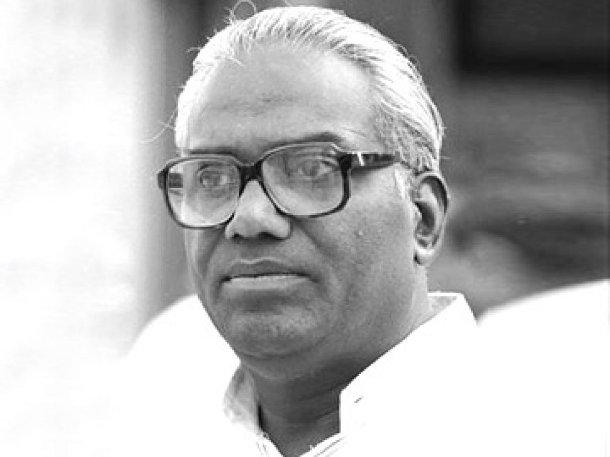 Former Union Minister Punjala Shiv Shankar passes away